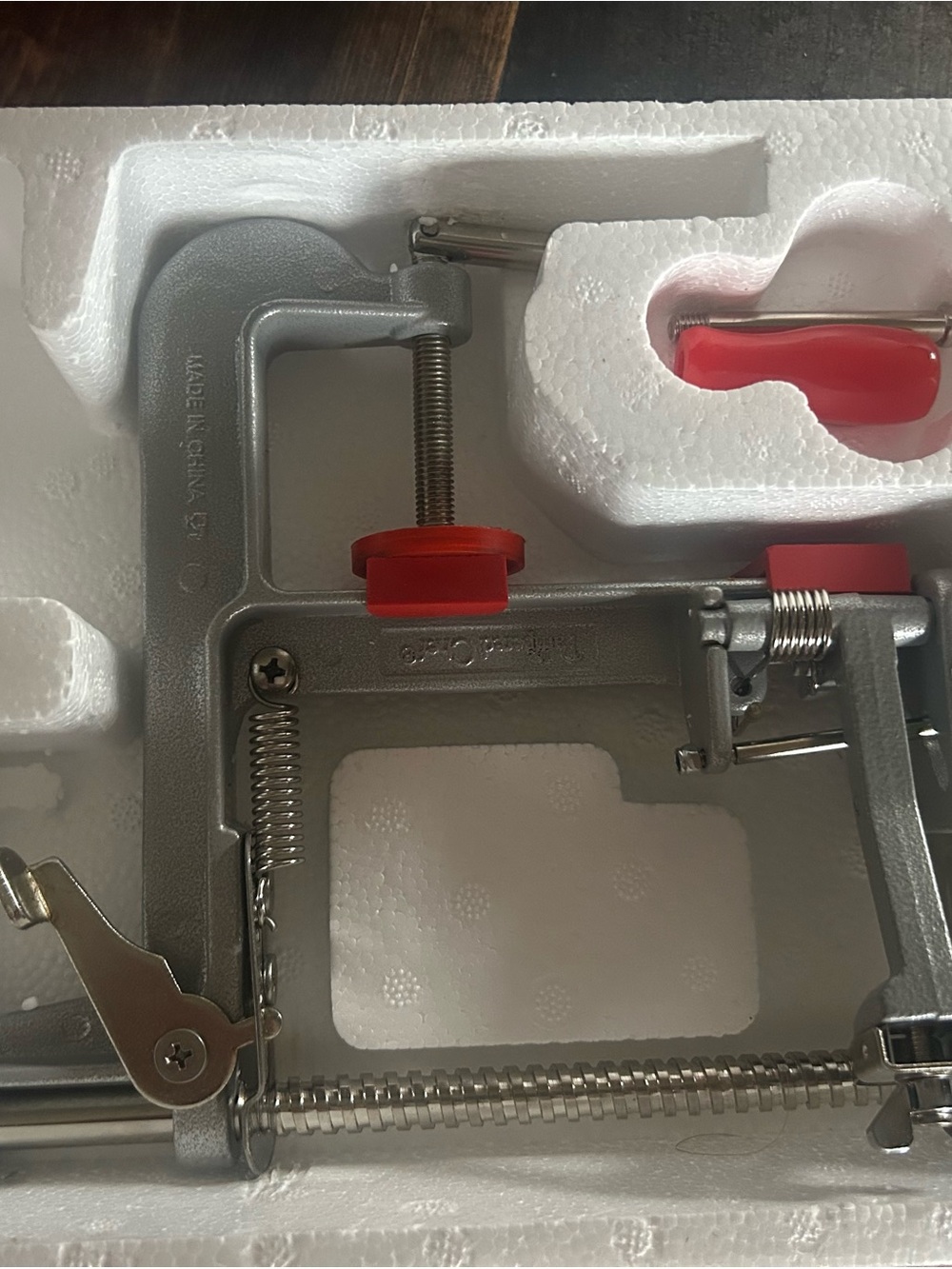The Pampered Chef Apple Peeler Corer Slicer #2430 Manual Clamp-On Tool NIB